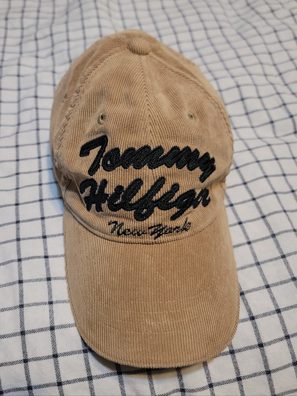 Rare vintage Tommy Hilfiger New York Beige Corduroy baseball Cap